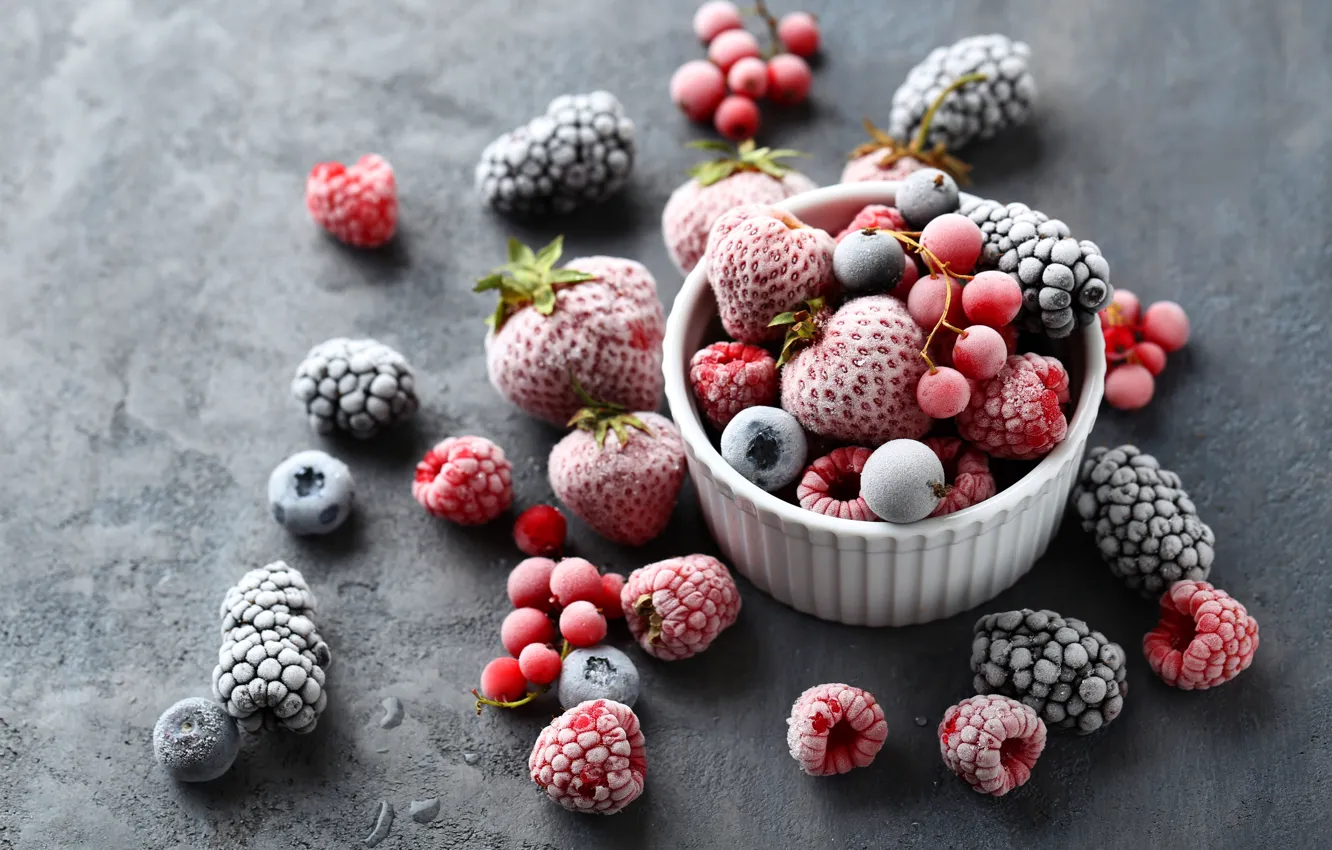 Фото обои ягоды, малина, черника, клубника, ежевика