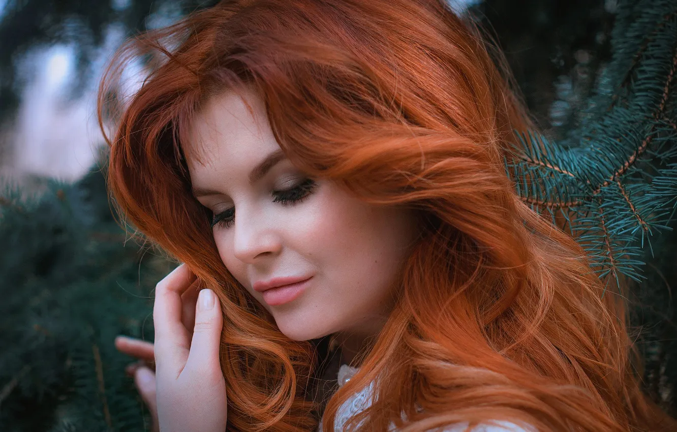 Фото обои рыжая, Julia, Kerry Moore