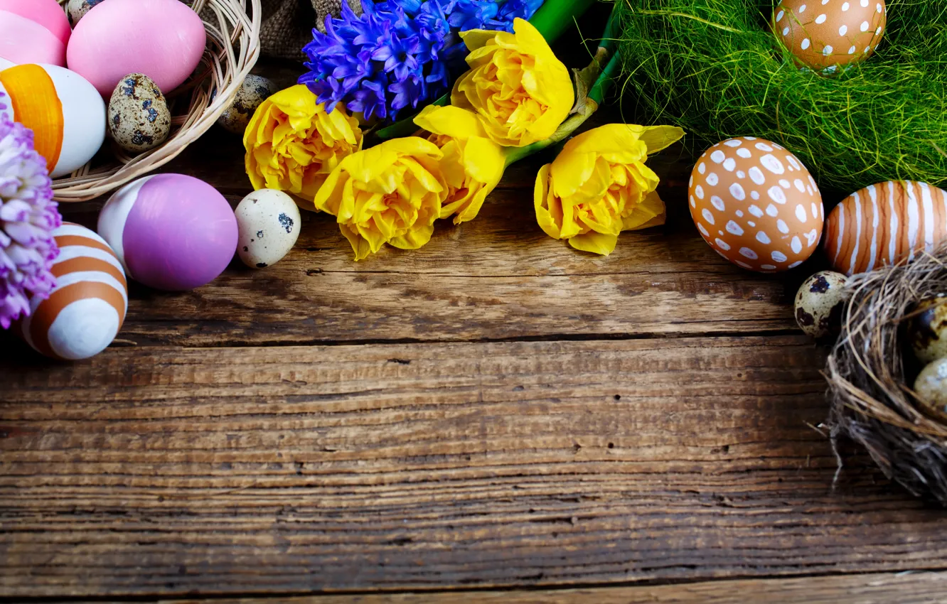 Фото обои цветы, праздник, доски, яйца, Пасха, корзинка, Easter, крашенки