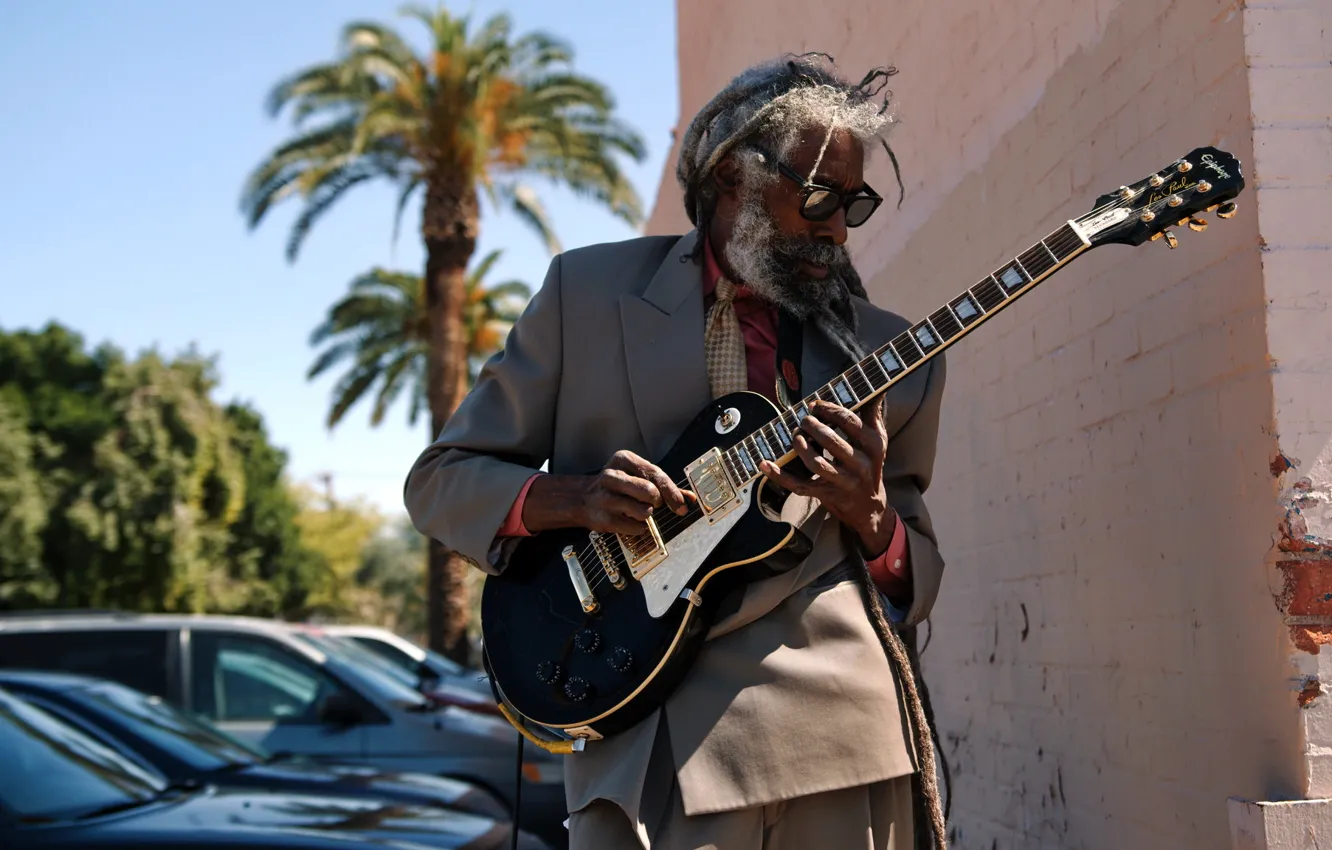 Фото обои музыка, улица, человек, гитара