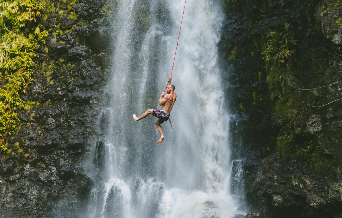 Фото обои man, waterfall, adventure, climb, mounatin