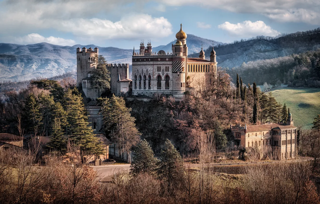 Фото обои лес, горы, замок, Италия, архитектура, Болонья, Rocchetta Mattei Castle