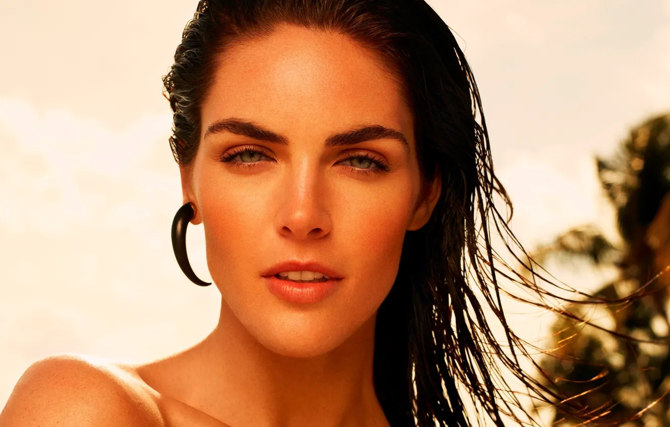Фото обои лето, девушка, отдых, брюнетка, Hilary Rhoda