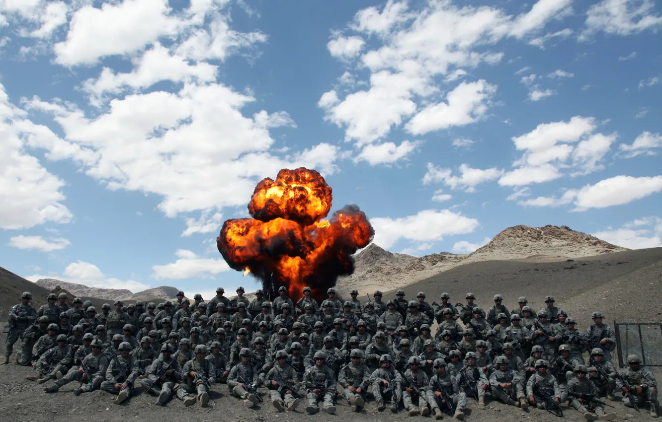 Фото обои взрыв, military, мужчины, army, афганистан, marines, afghanistan