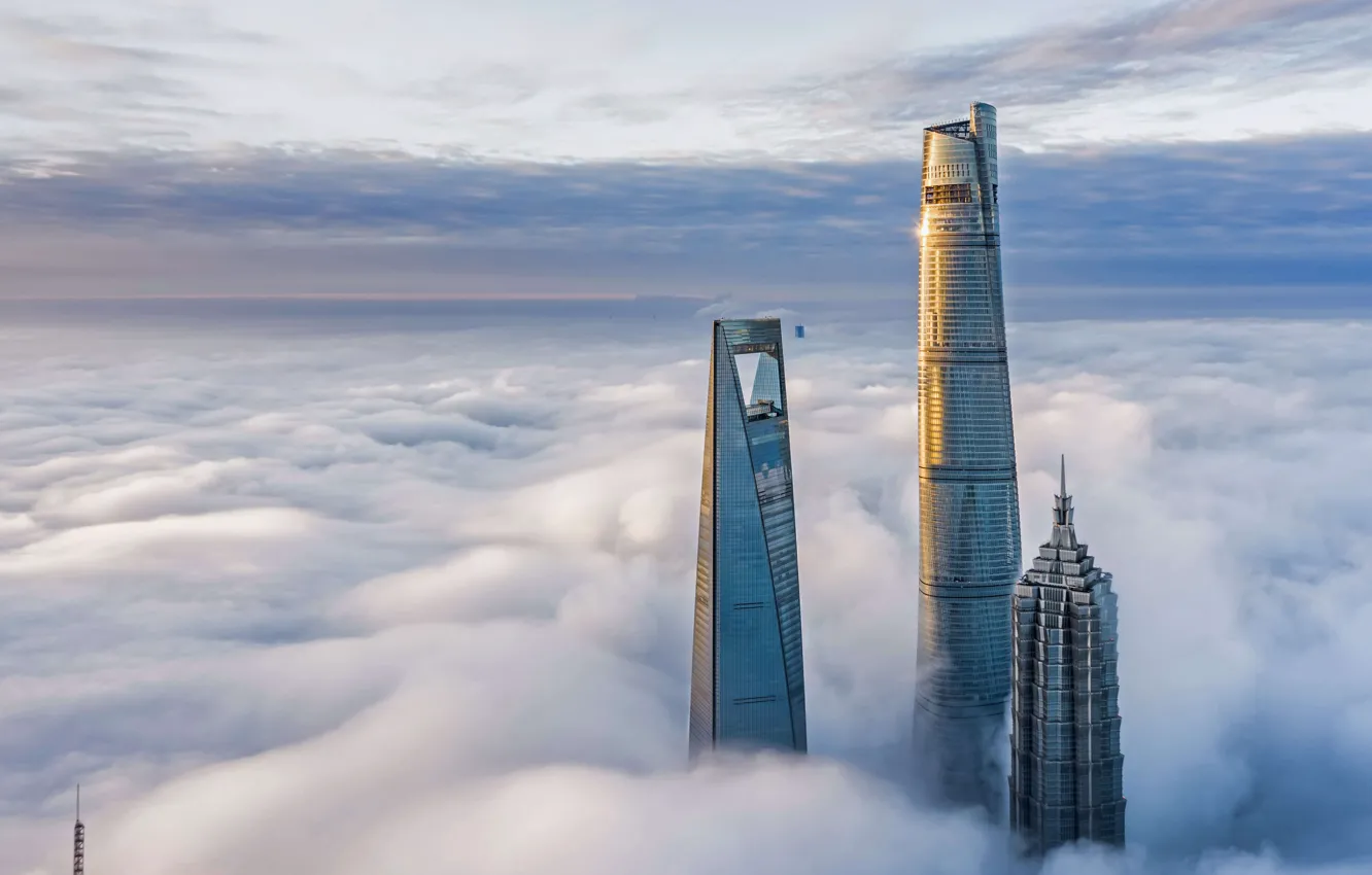 Фото обои облака, Китай, Шанхай, небоскрёб
