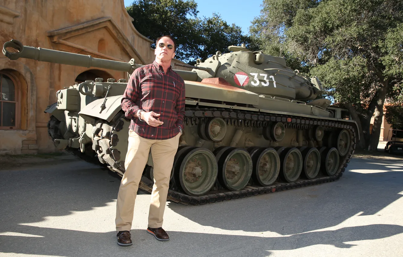 Фото обои танк, Актер, Арнольд Шварценеггер, Продюсер, Режиссер, Arnold Schwarzenegger, THE LAST STAND