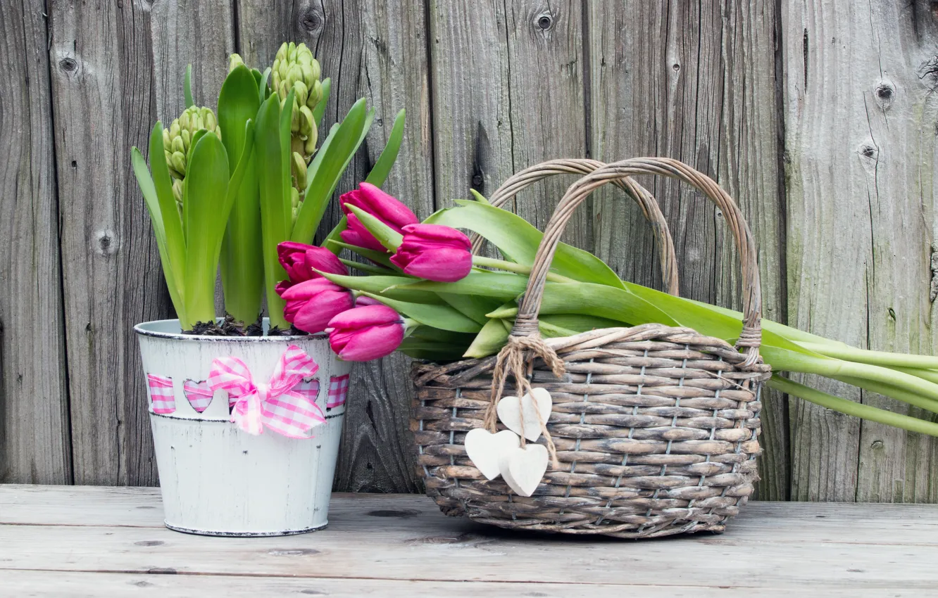 Фото обои цветы, букет, тюльпаны, корзинка, wood, flowers, romantic, hearts