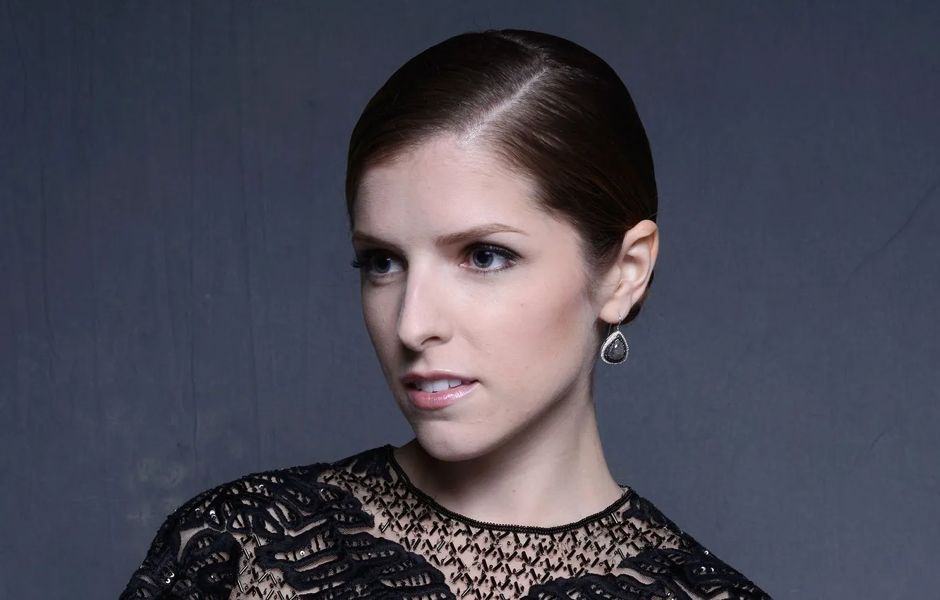 Фото обои взгляд, актриса, брюнетка, певица, anna kendrick