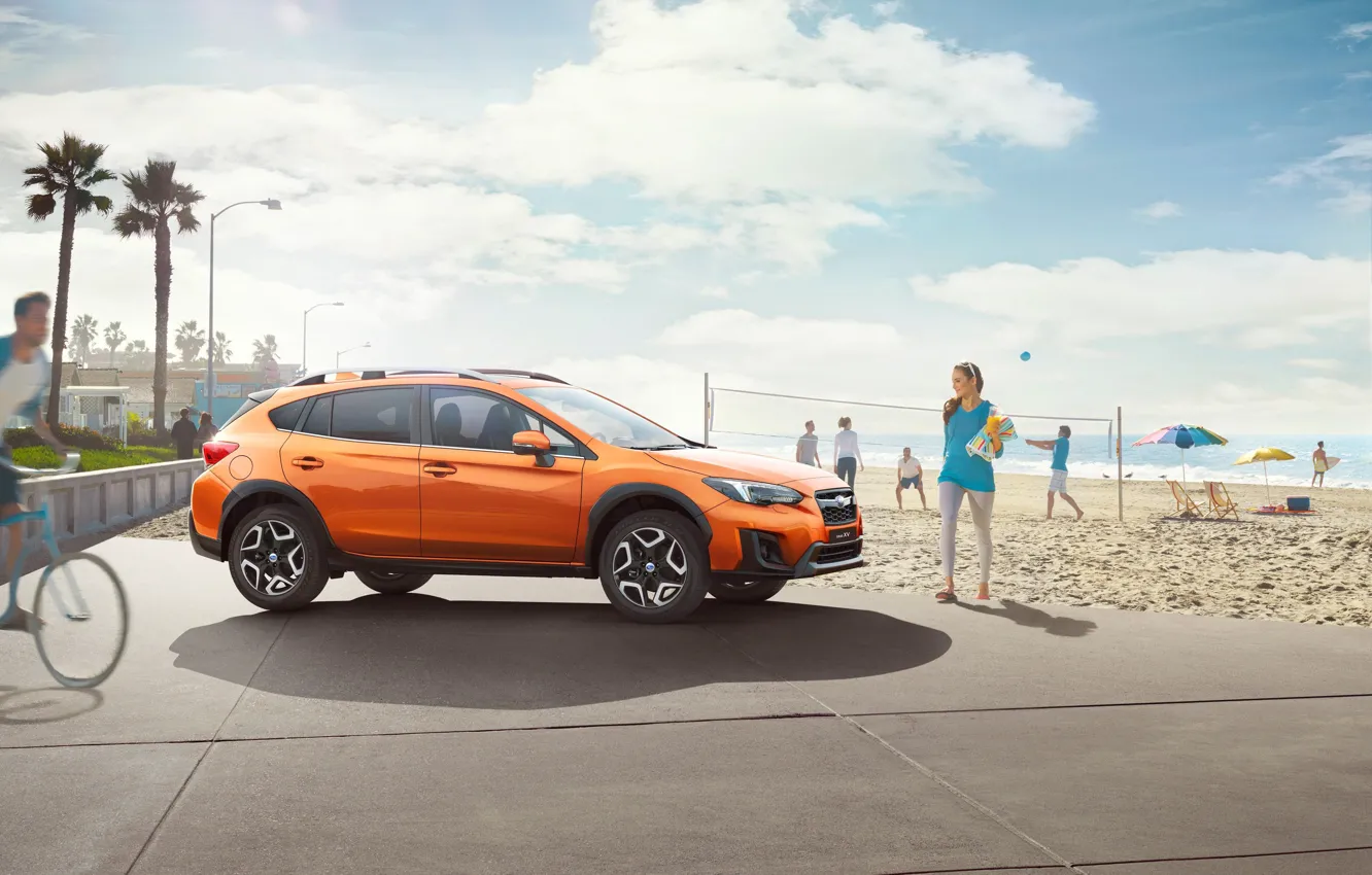 Фото обои Пляж, Subaru, Люди, Оранжевый, Субару, 2021, Компактный кроссовер, Subaru XV