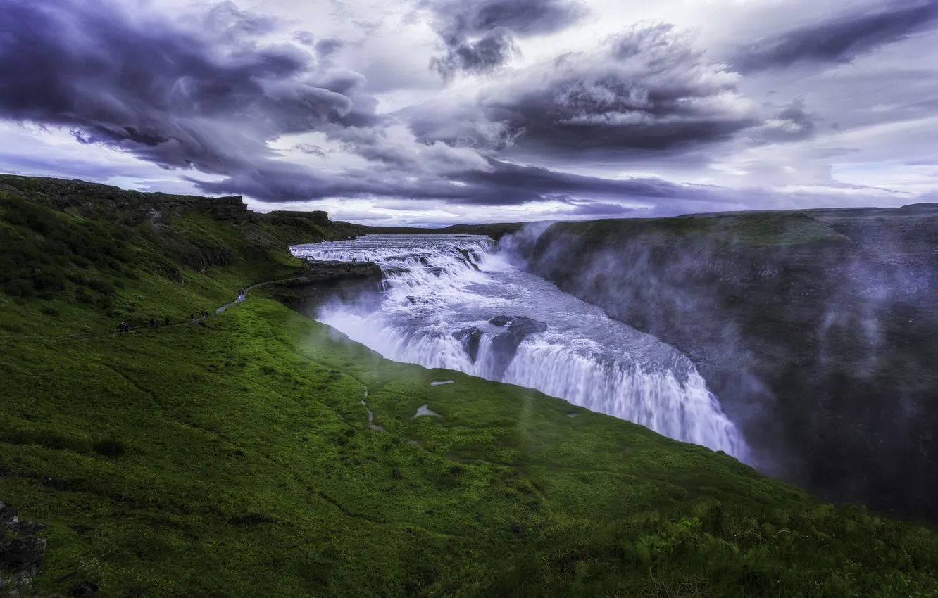 Фото обои трава, облака, водопад, Исландия, Gullfoss