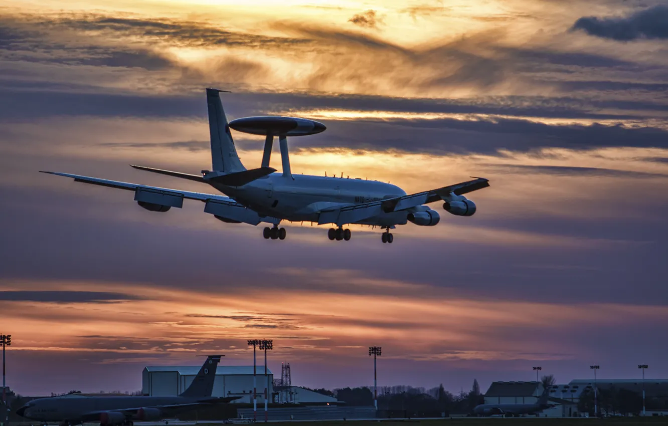 Фото обои вечер, самолёт, взлет, дальнего, обнаружения, радиолокационного, Sentry, Boeing E-3