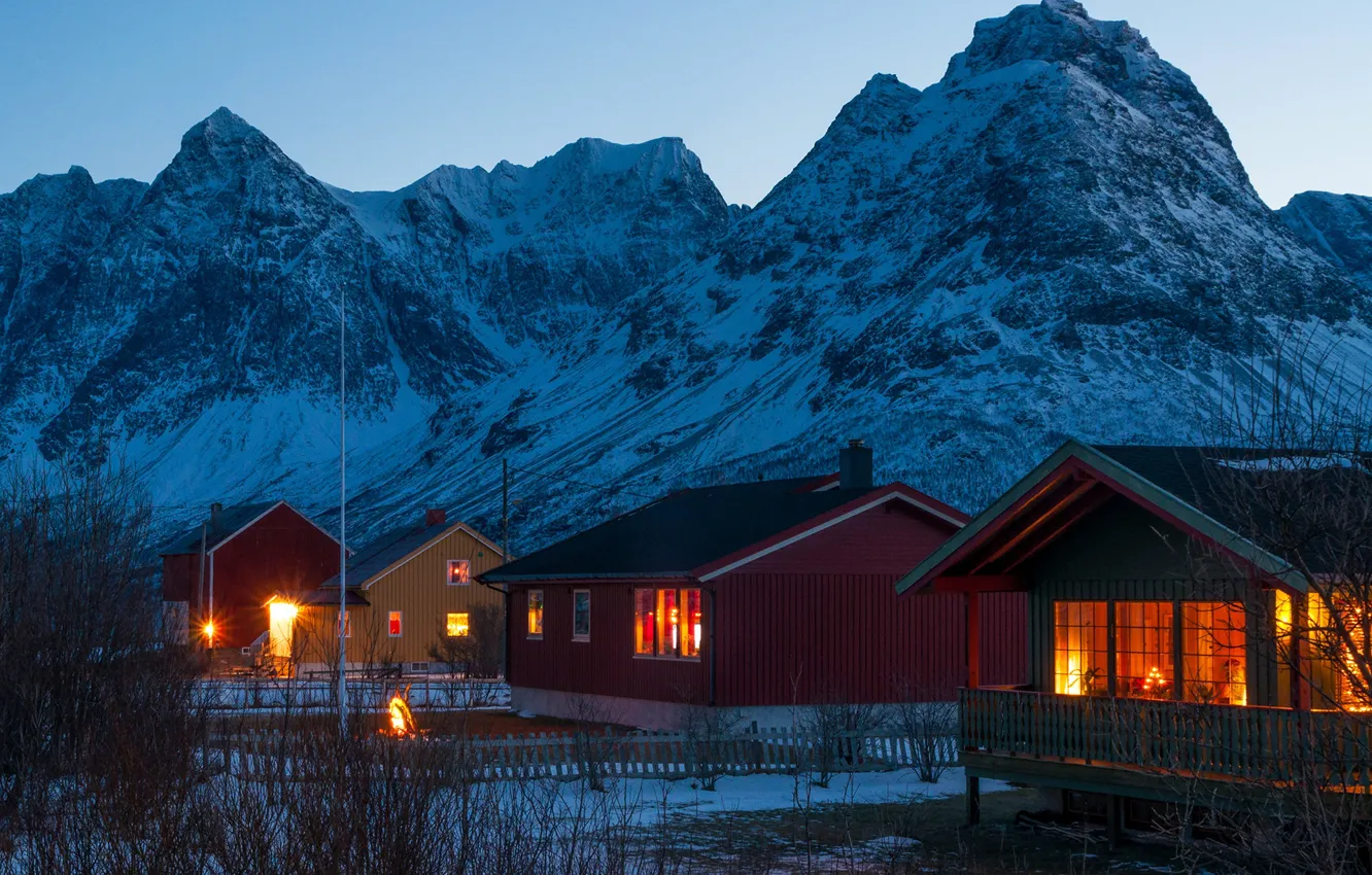 Фото обои зима, снег, горы, огни, дома, вечер, Норвегия, Svensby village