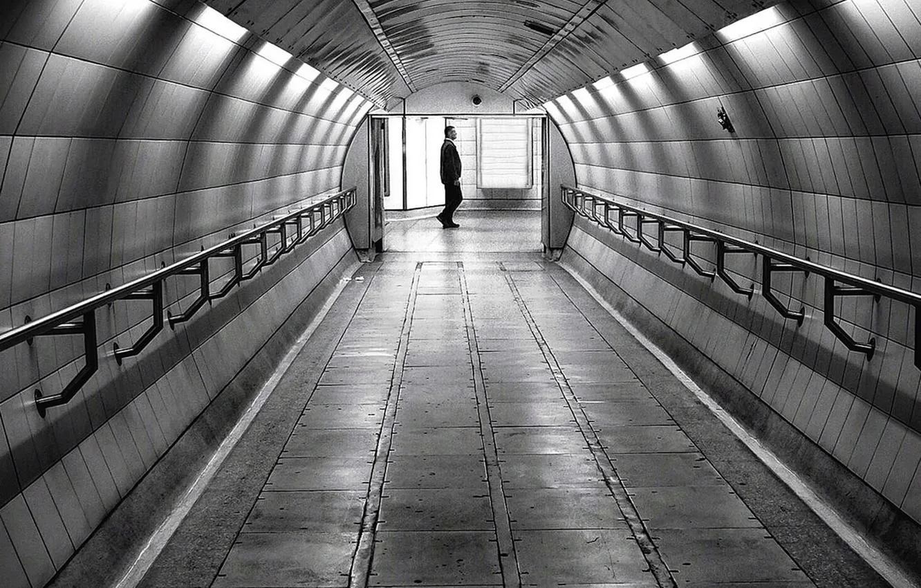 Фото обои underground, man, subway