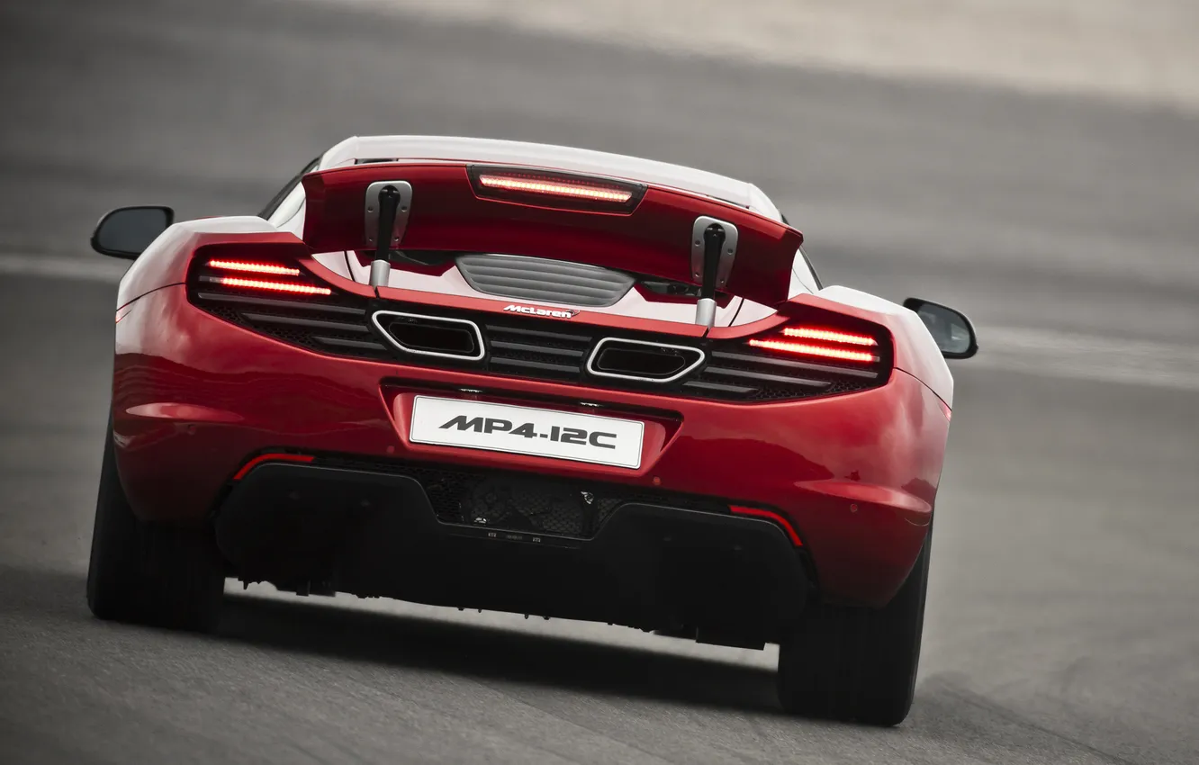 Фото обои McLaren, red, MP4-12C, задняя часть