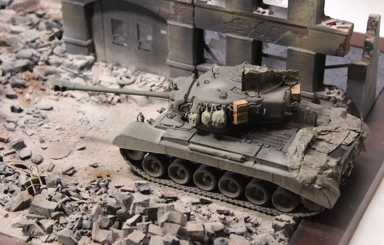 Фото обои игрушка, танк, руины, моделька, Pershing