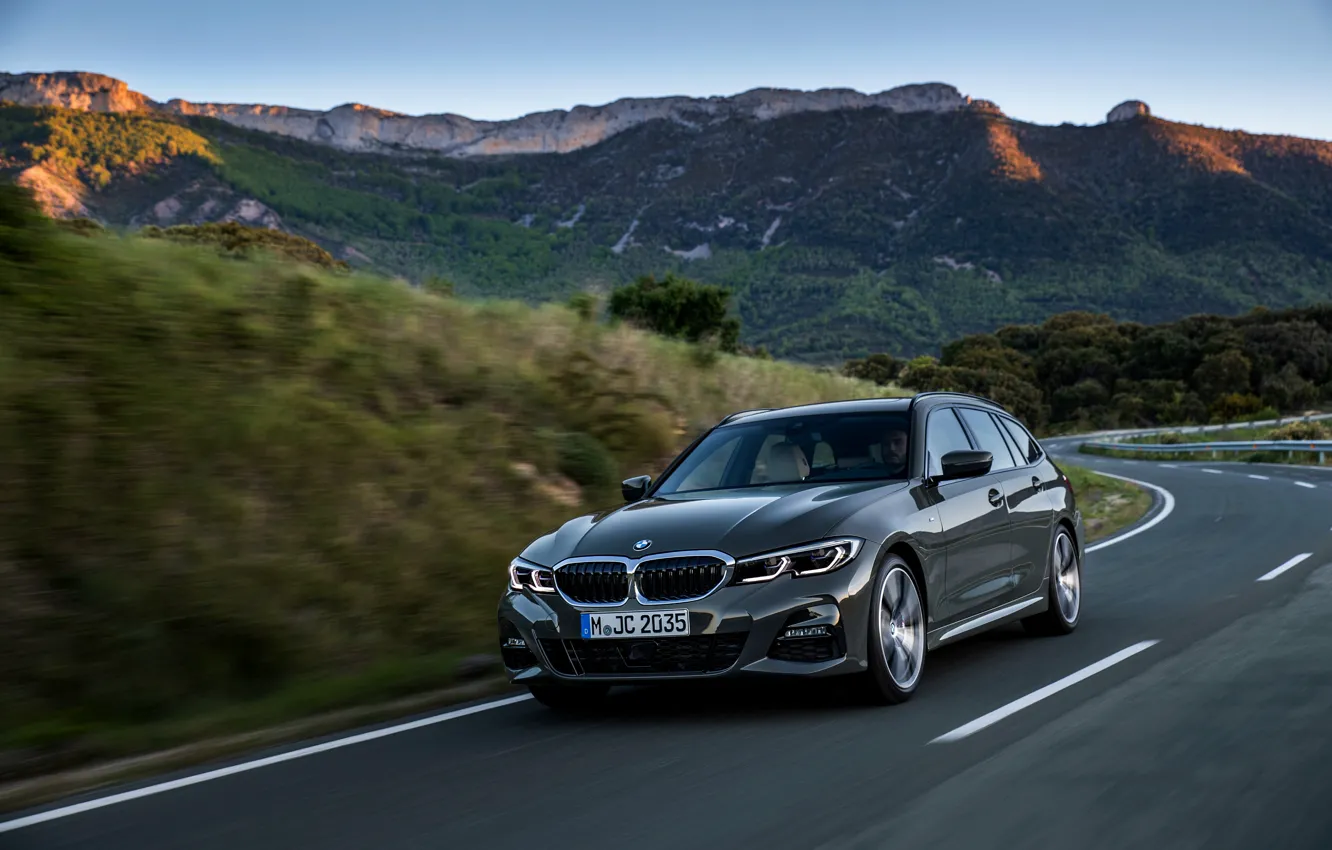 Фото обои дорога, BMW, 3-series, универсал, Touring, 3er, 2019, тёмно-серый