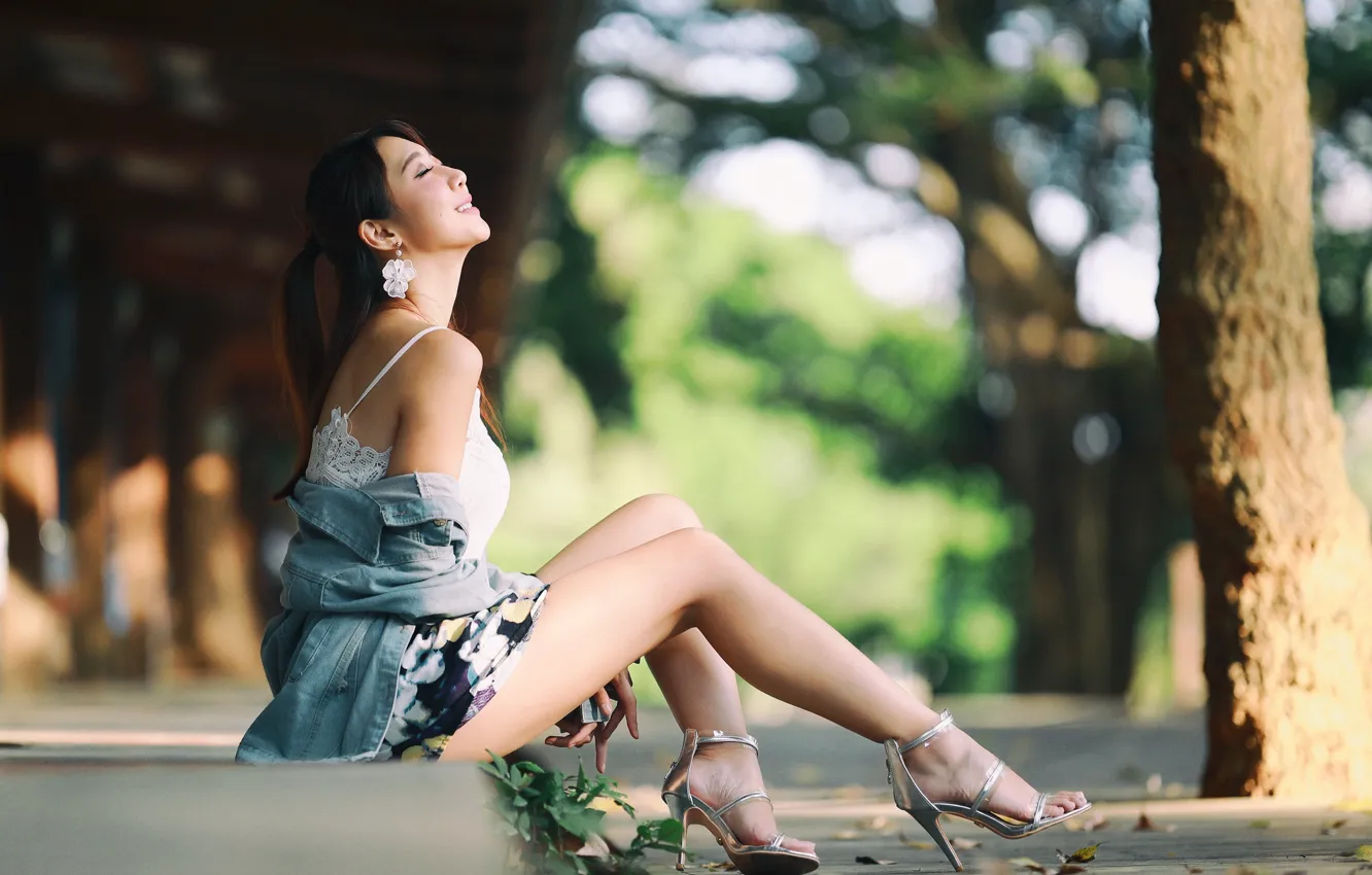 Фото обои девушка, улица, азиатка