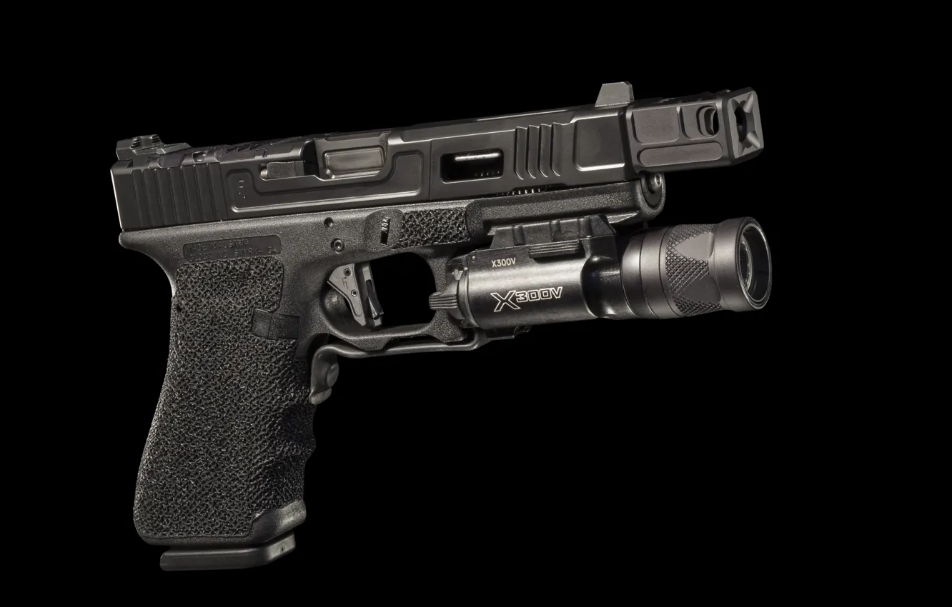 Фото обои пистолет, фонарик, Glock, австрийский, самозарядный