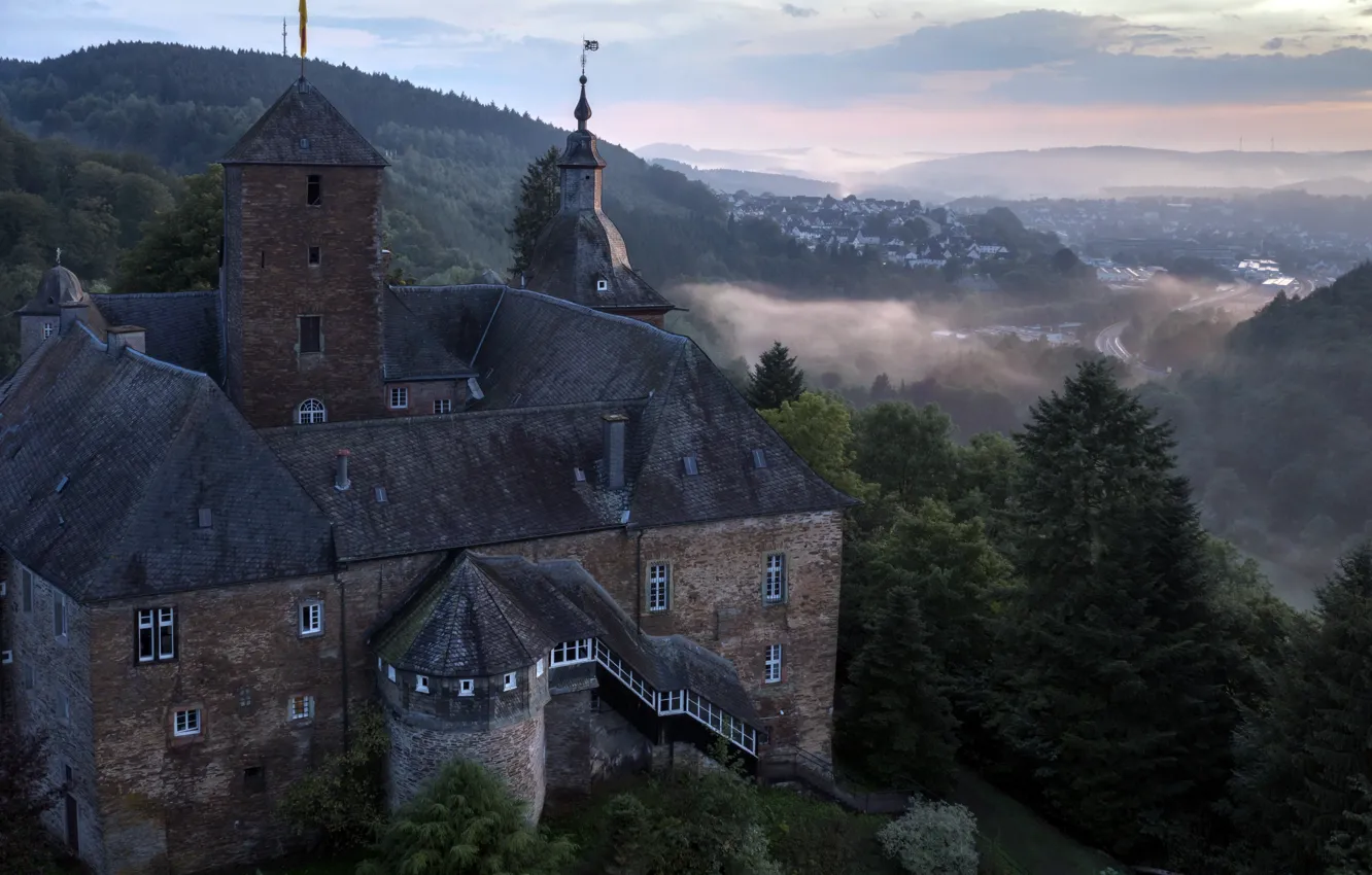 Фото обои Germany, Attendorn, Sauerland, Castle Schnellenberg