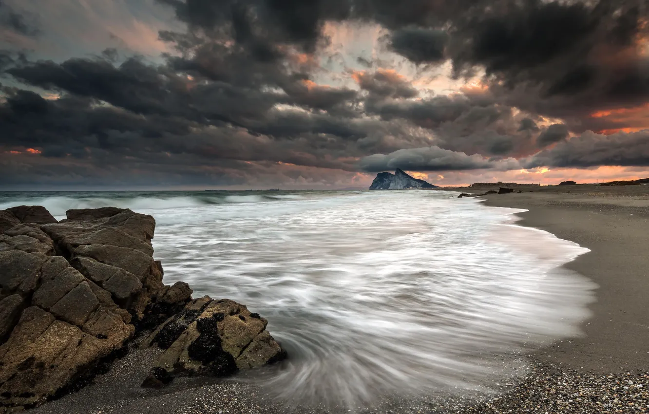 Фото обои море, пляж, закат, тучи, шторм, берег, нео