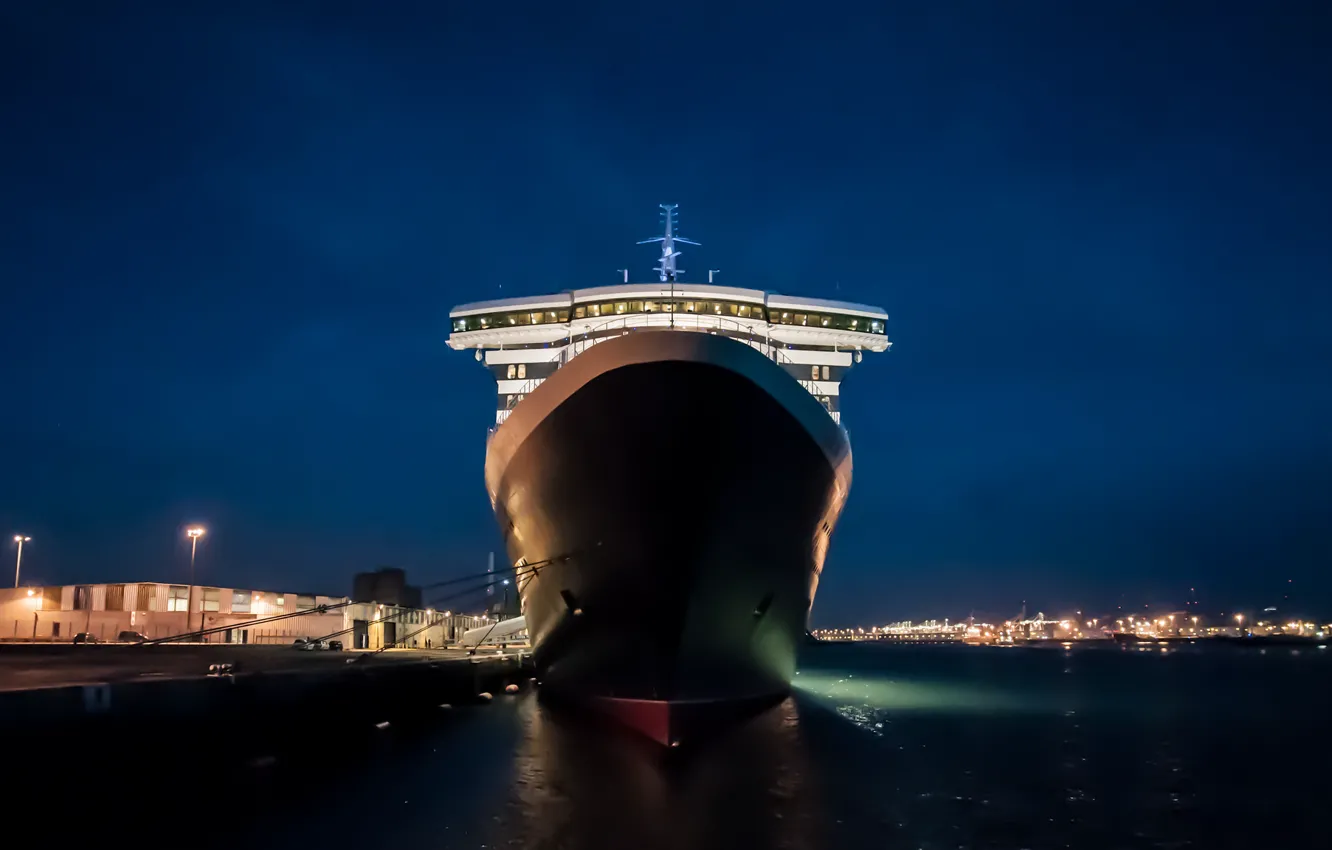 Фото обои ночь, порт, France, Le Havre, QUEEN MARY 2