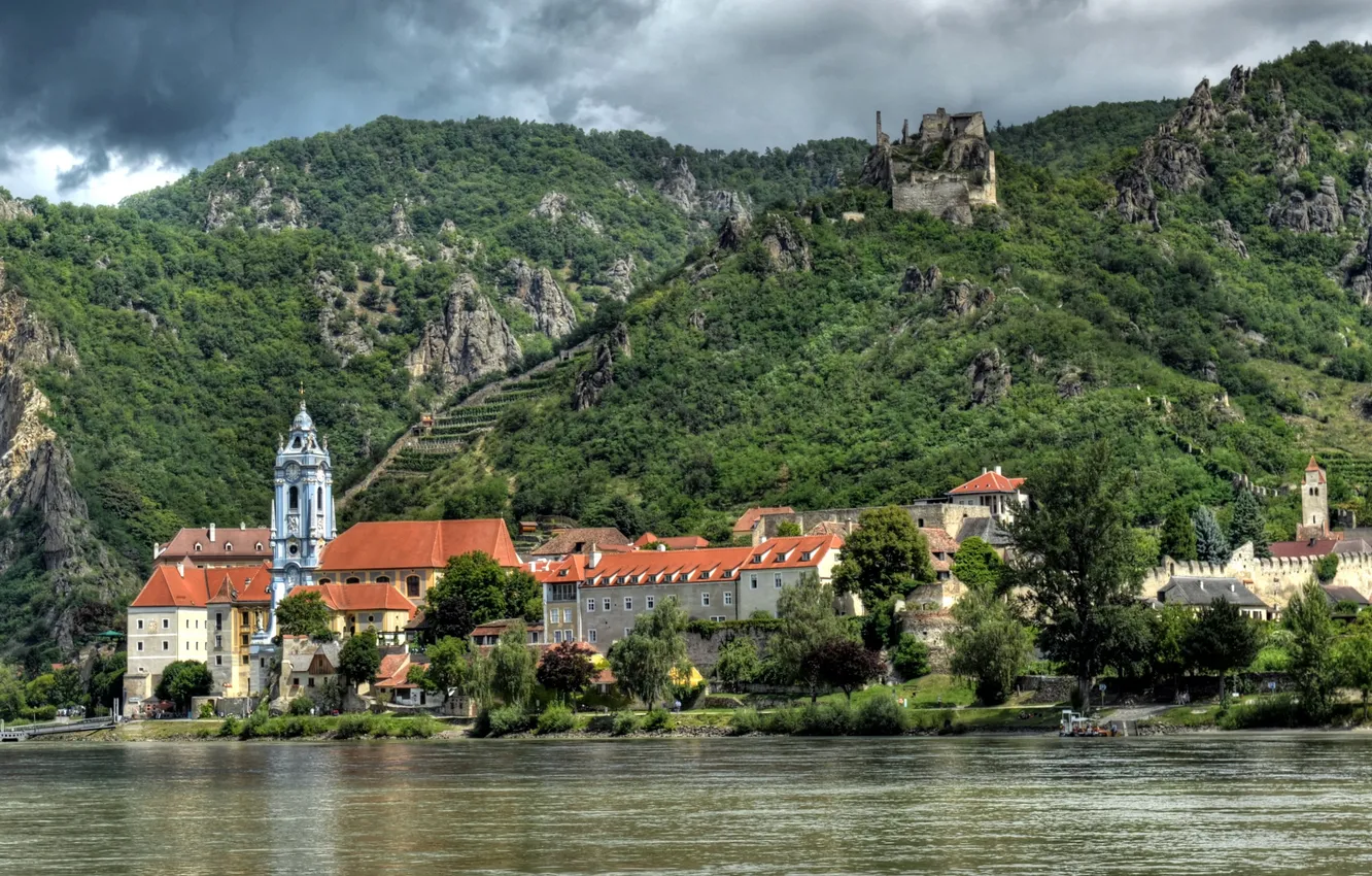 Фото обои горы, город, река, фото, дома, Австрия, Rossatz-Arnsdorf