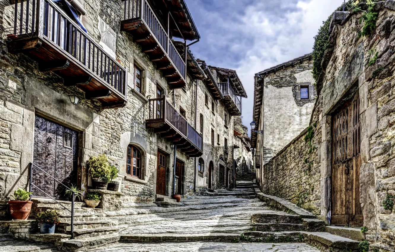 Фото обои улица, окна, дома, испания, stone, street, каталония, catalonia