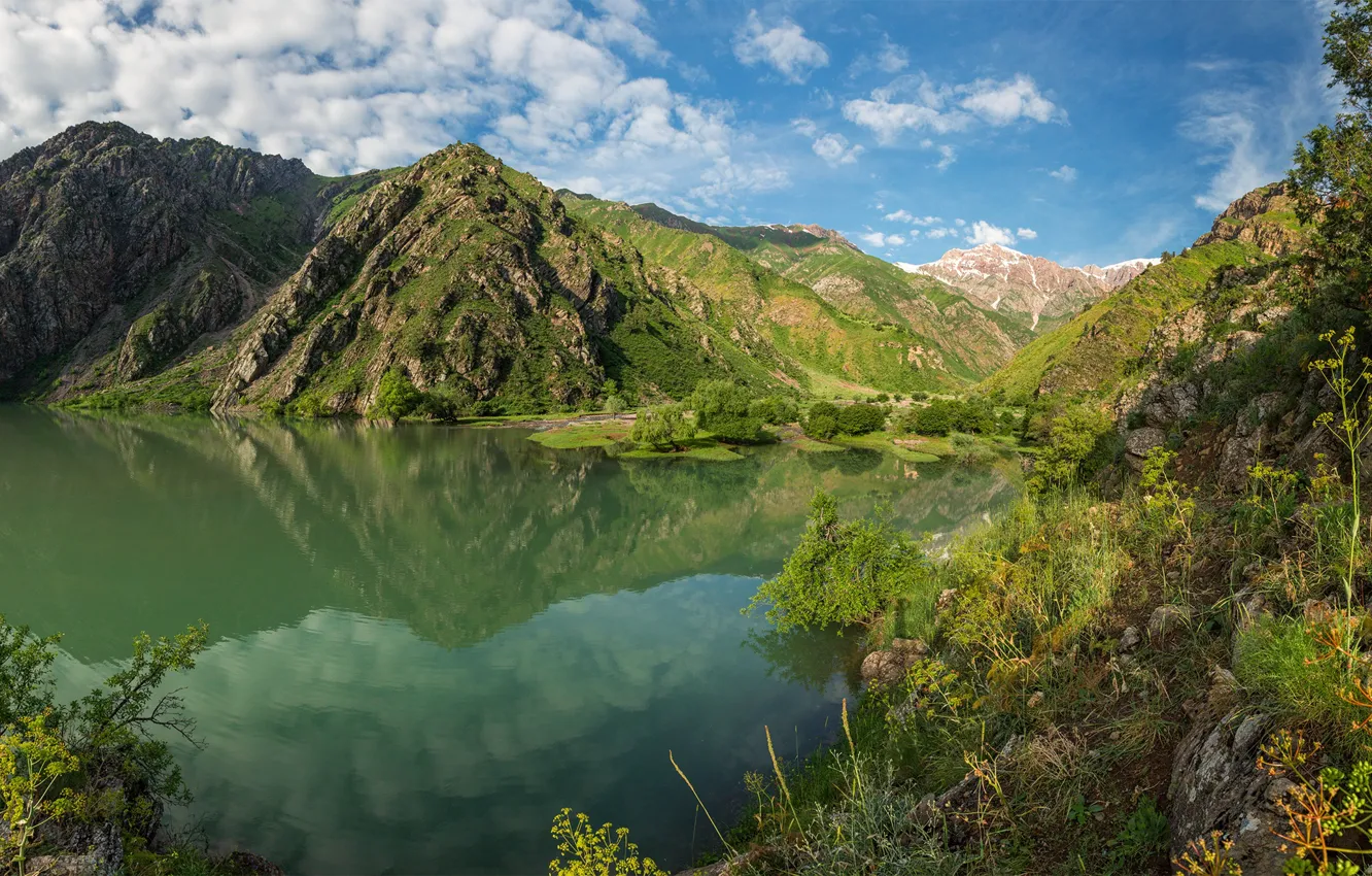 Фото обои пейзаж, горы, природа, озеро, растительность, Узбекистан, Урунгач