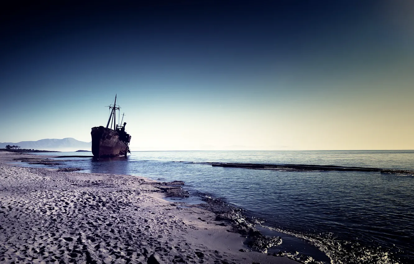 Фото обои море, берег, корабль