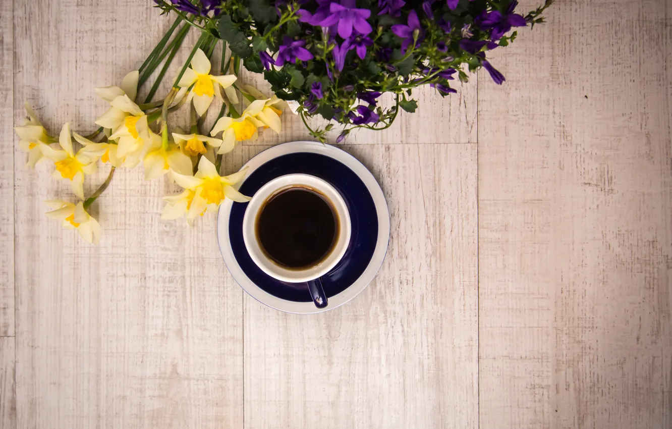 Фото обои цветы, кофе, напиток, flowers, нарциссы, coffee
