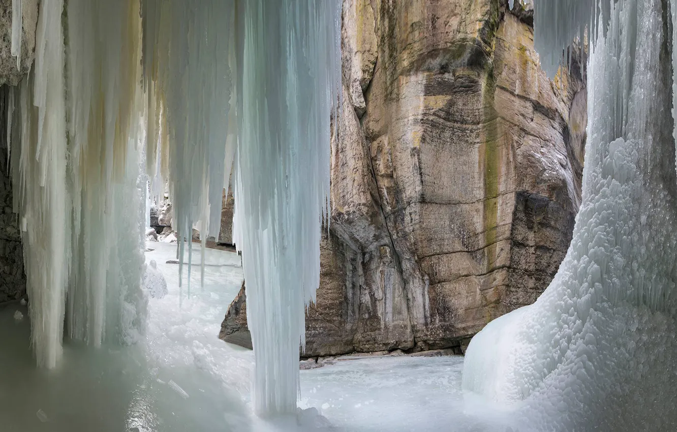 Фото обои Канада, Альберта, Национальный парк Джаспер, замерзший водопад