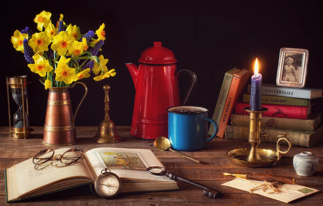 Фото обои цветы, стиль, фотография, книги, кофе, свеча, букет, ключ