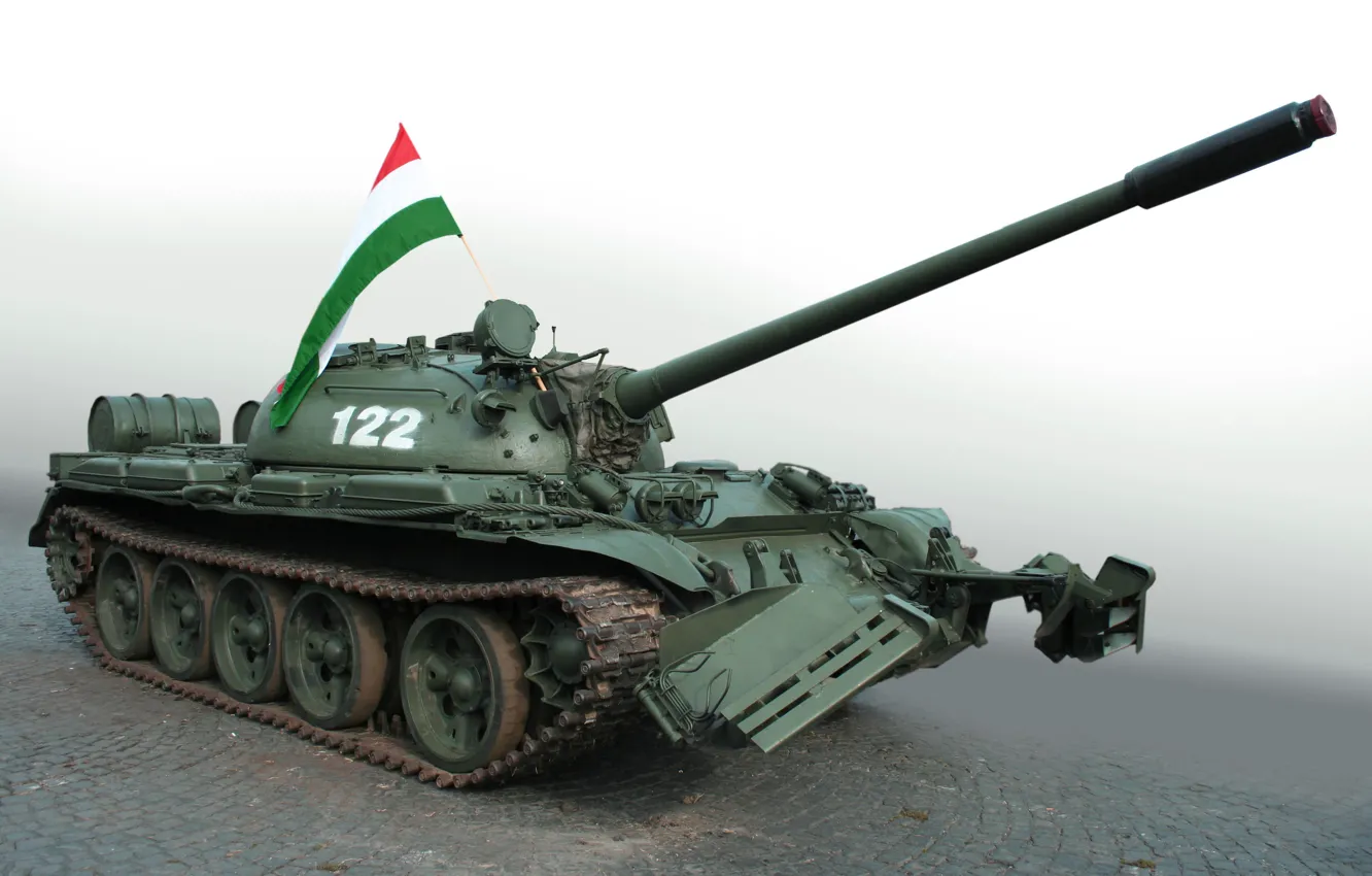Фото обои зеленый, флаг, танк, т-54