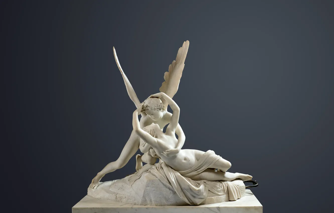 Фото обои девушка, крылья, объятия, скульптура, музей, искусство, юноша, мифология