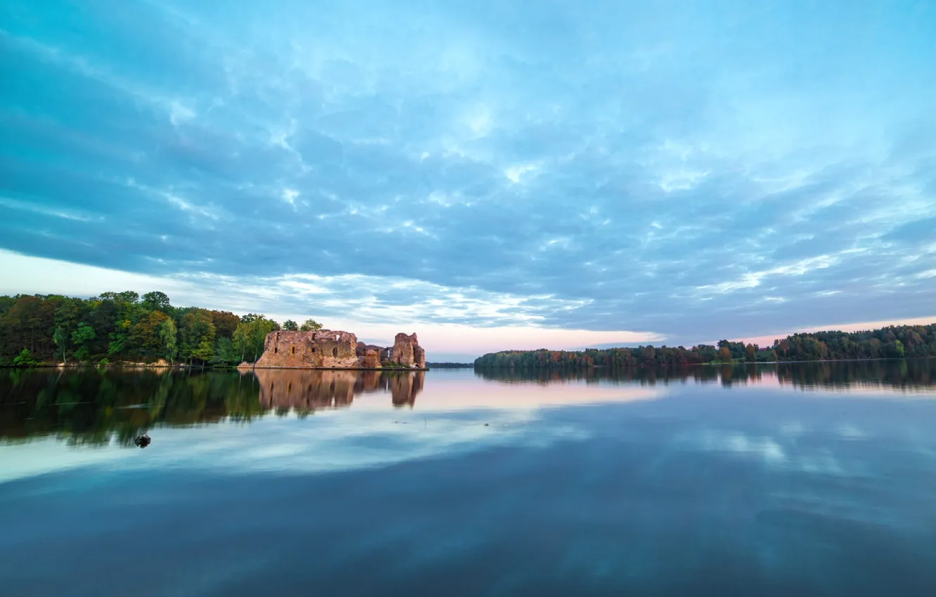 Фото обои деревья, природа, озеро, отражение, замок, руины, Латвия