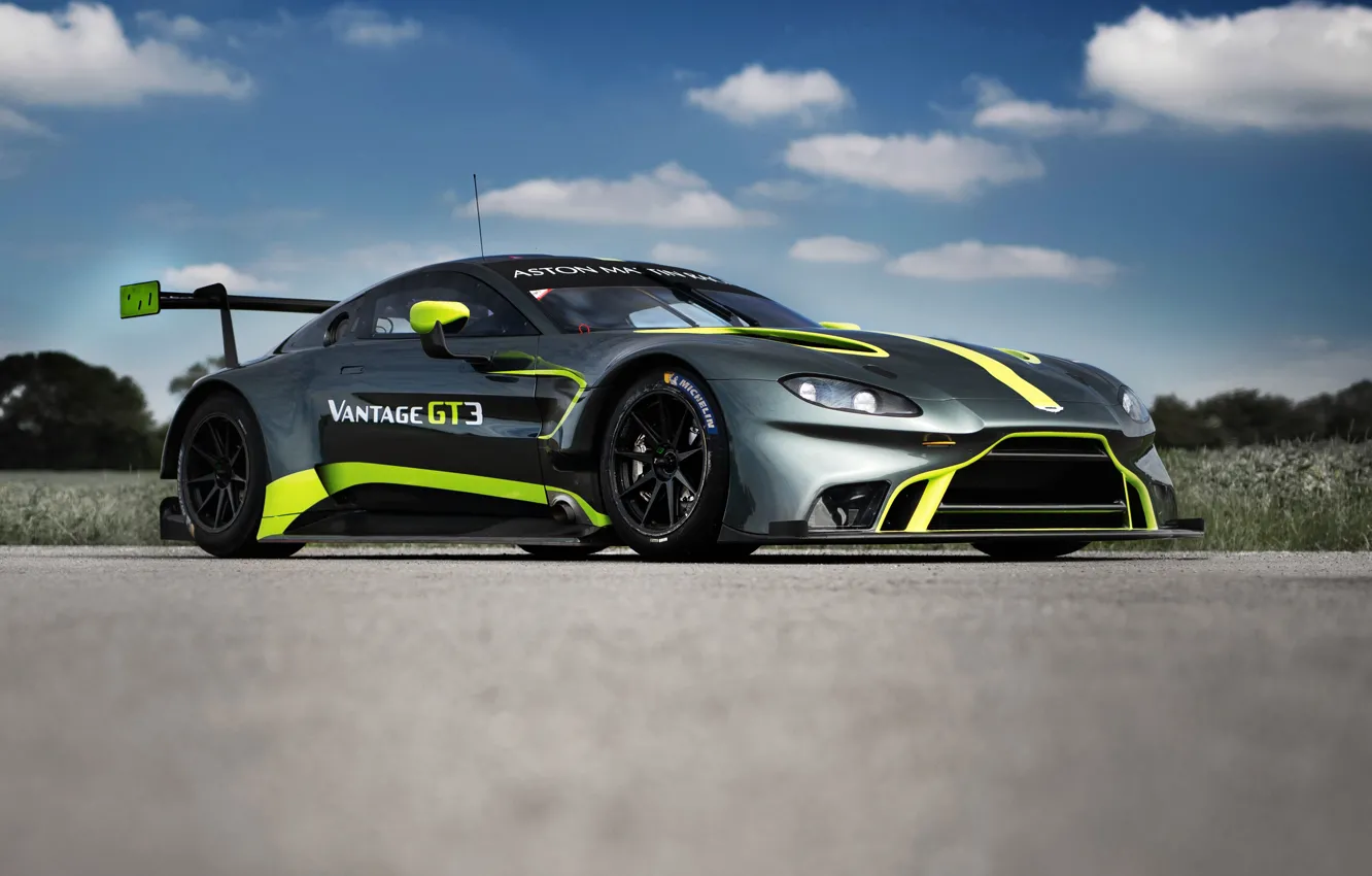Фото обои Aston Martin, Vantage, гоночное авто, GT3, 2018