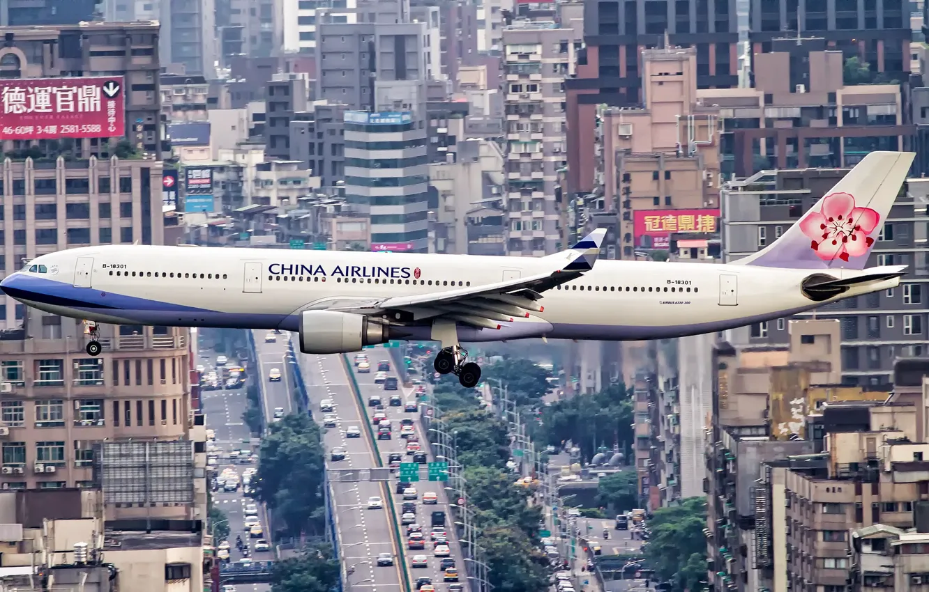 Фото обои полет, город, China Airlines, Airbus A330-300