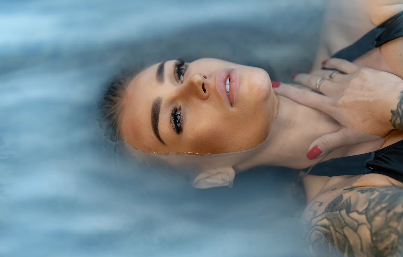 Фото обои wet, model, pretty, Andrzej Car