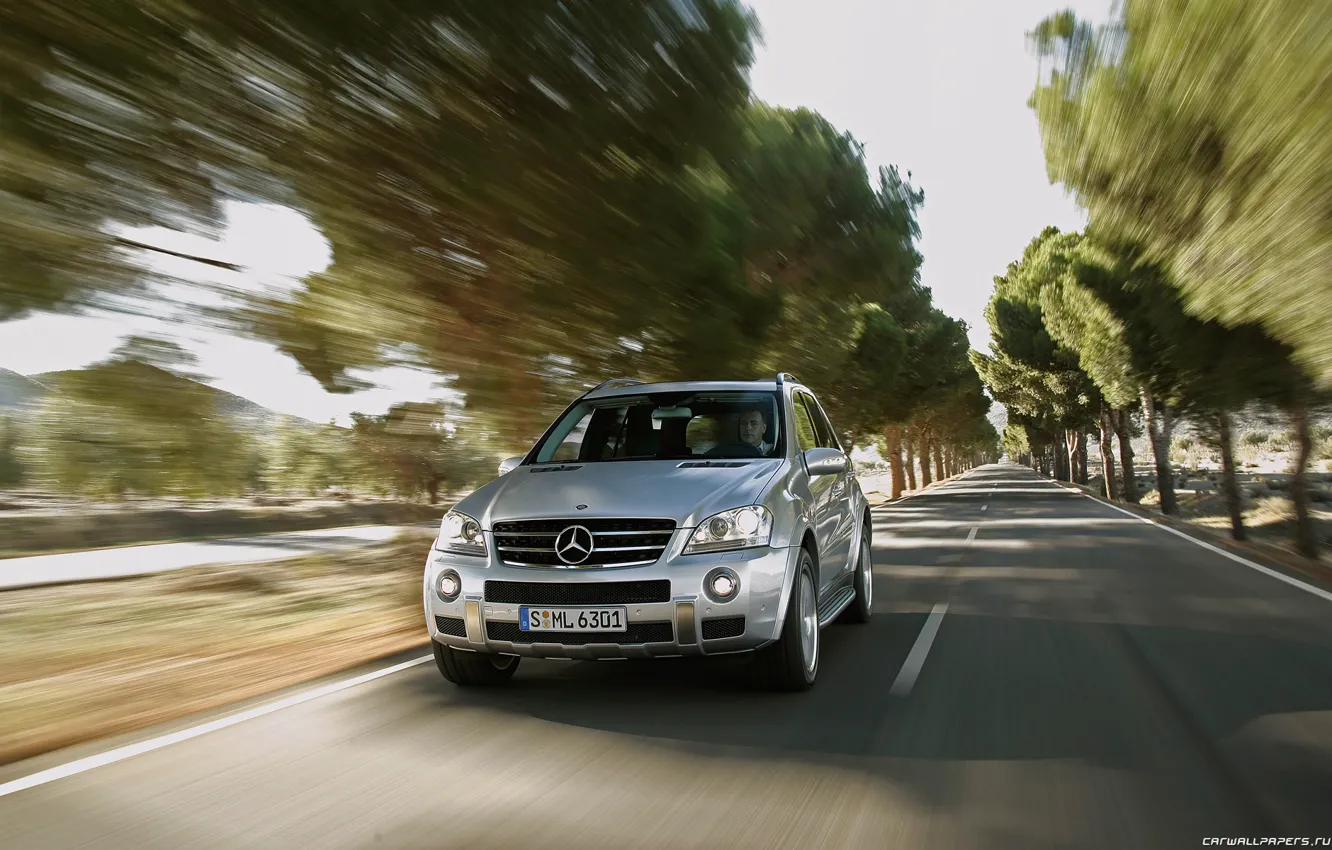 Фото обои Mercedes-Benz, 2006, AMG, ML63