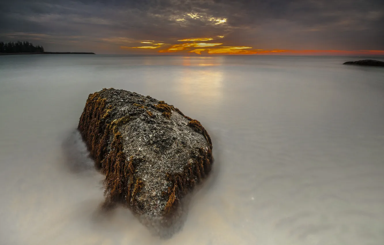 Фото обои rock, beach, sunrise, kemaman