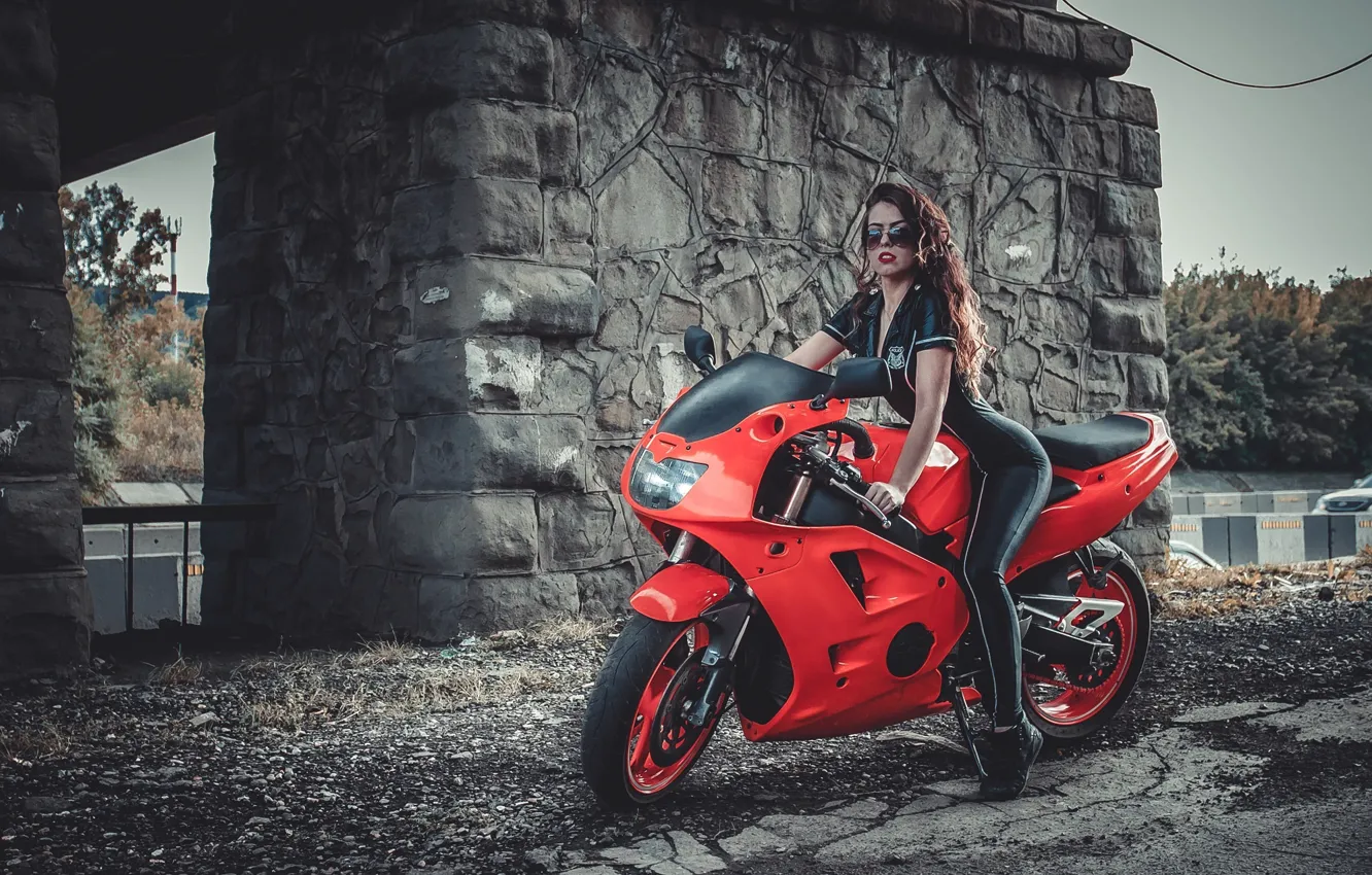 Фото обои Girl, Red, Model, Hair, Motocycle, Points, Tight Clothing