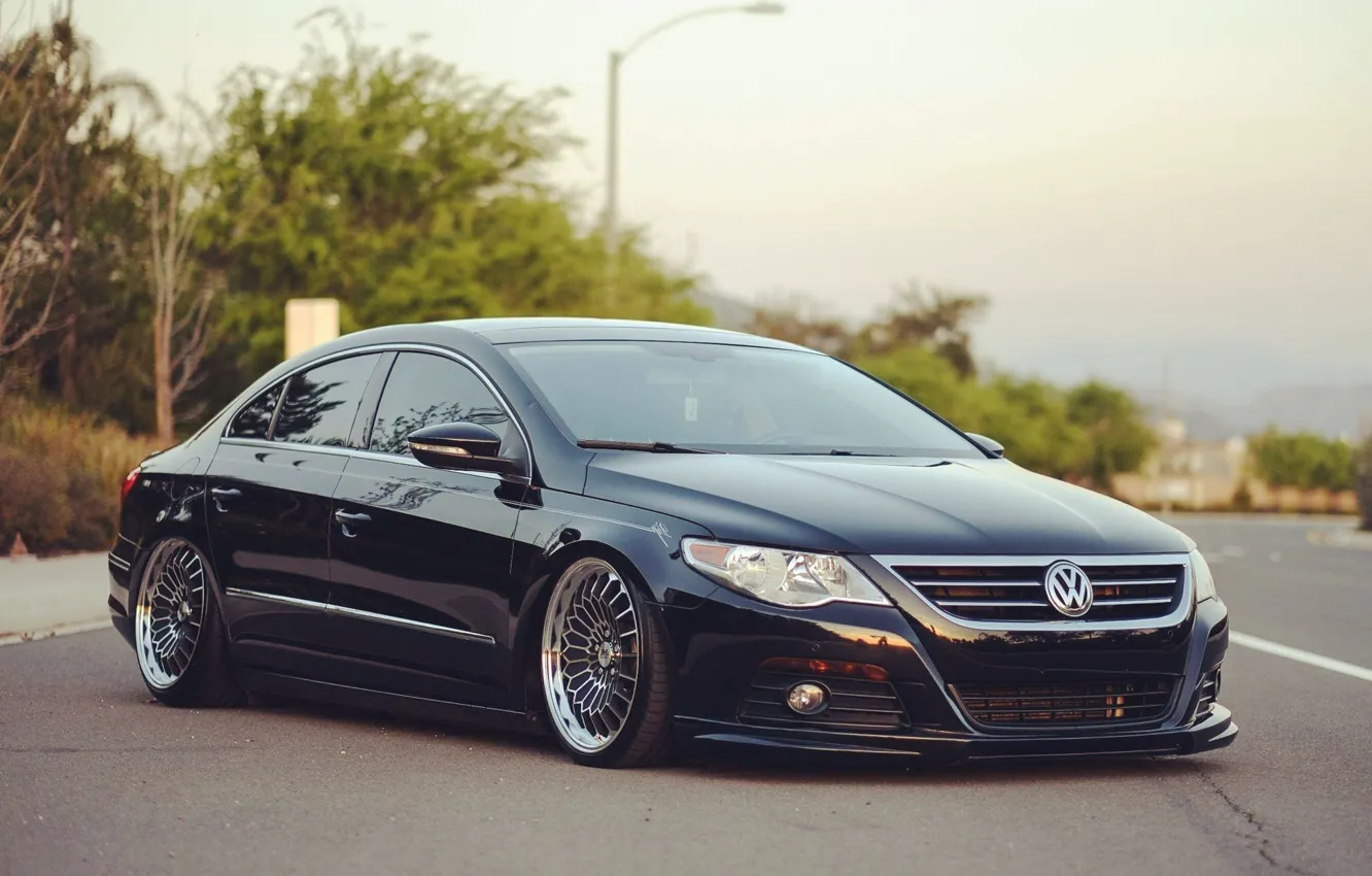 Фото обои volkswagen, black, tuning, front, face, germany, low, stance