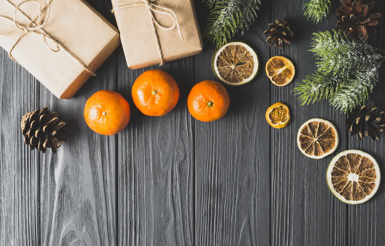 Фото обои праздник, подарок, новый год, ель, цитрус, мандарин, сухой апельсин