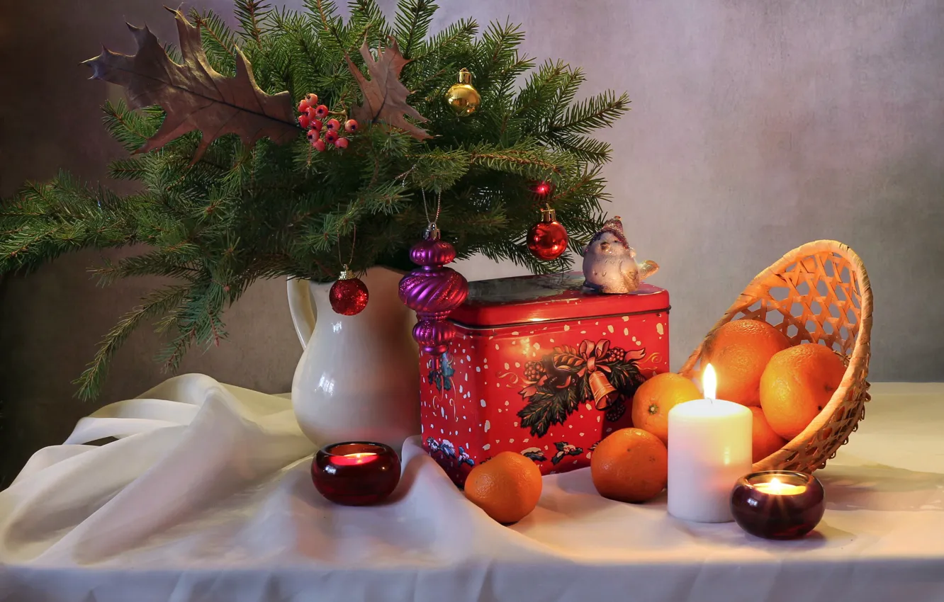 Фото обои зима, украшения, праздник, елка, новый год, рождество, птичка, натюрморт