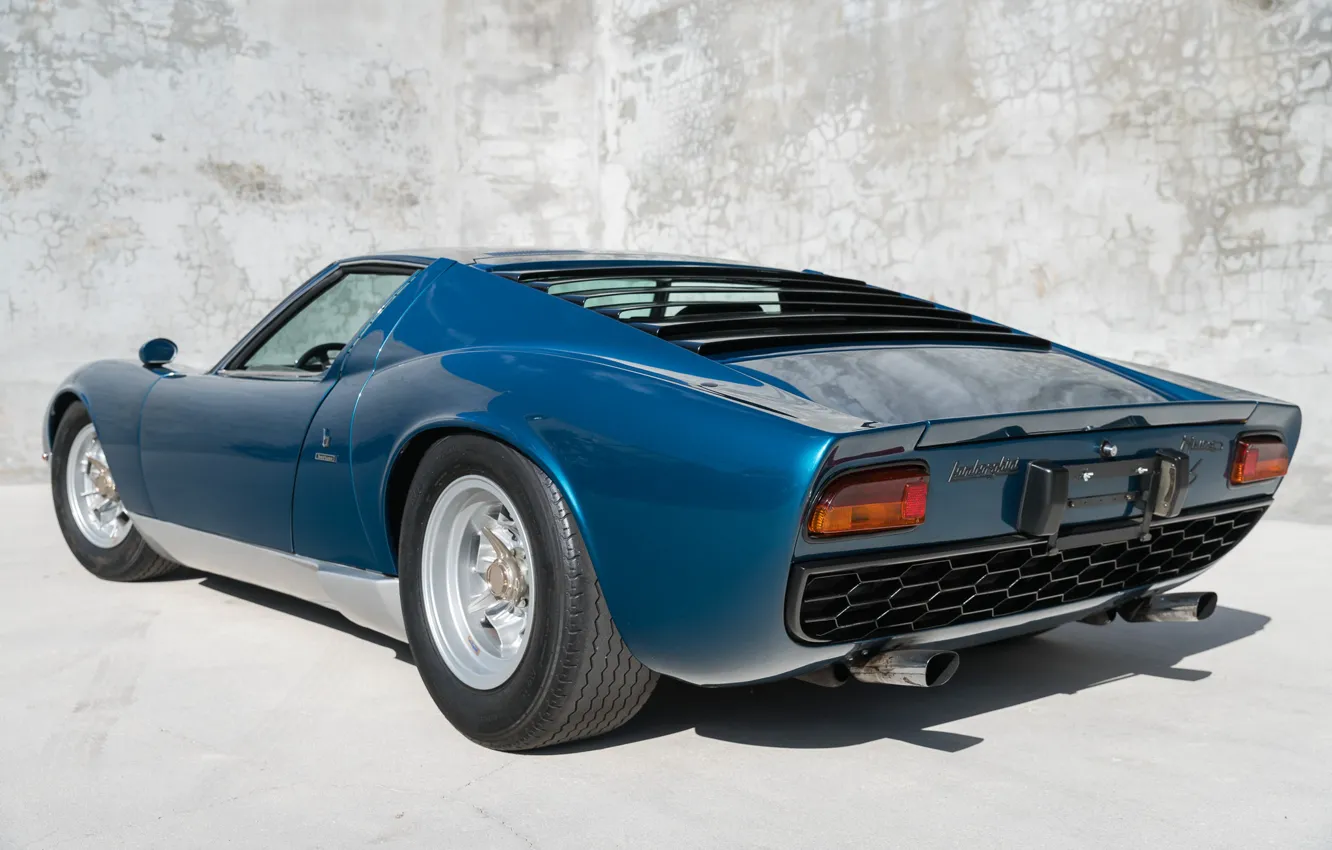 Фото обои Lamborghini, supercar, 1970, Miura, rear view, Lamborghini Miura P400 S