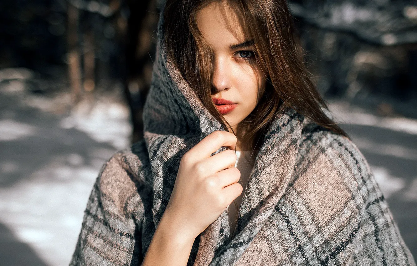 Фото обои girl, long hair, photo, photographer, blue eyes, winter, snow, model