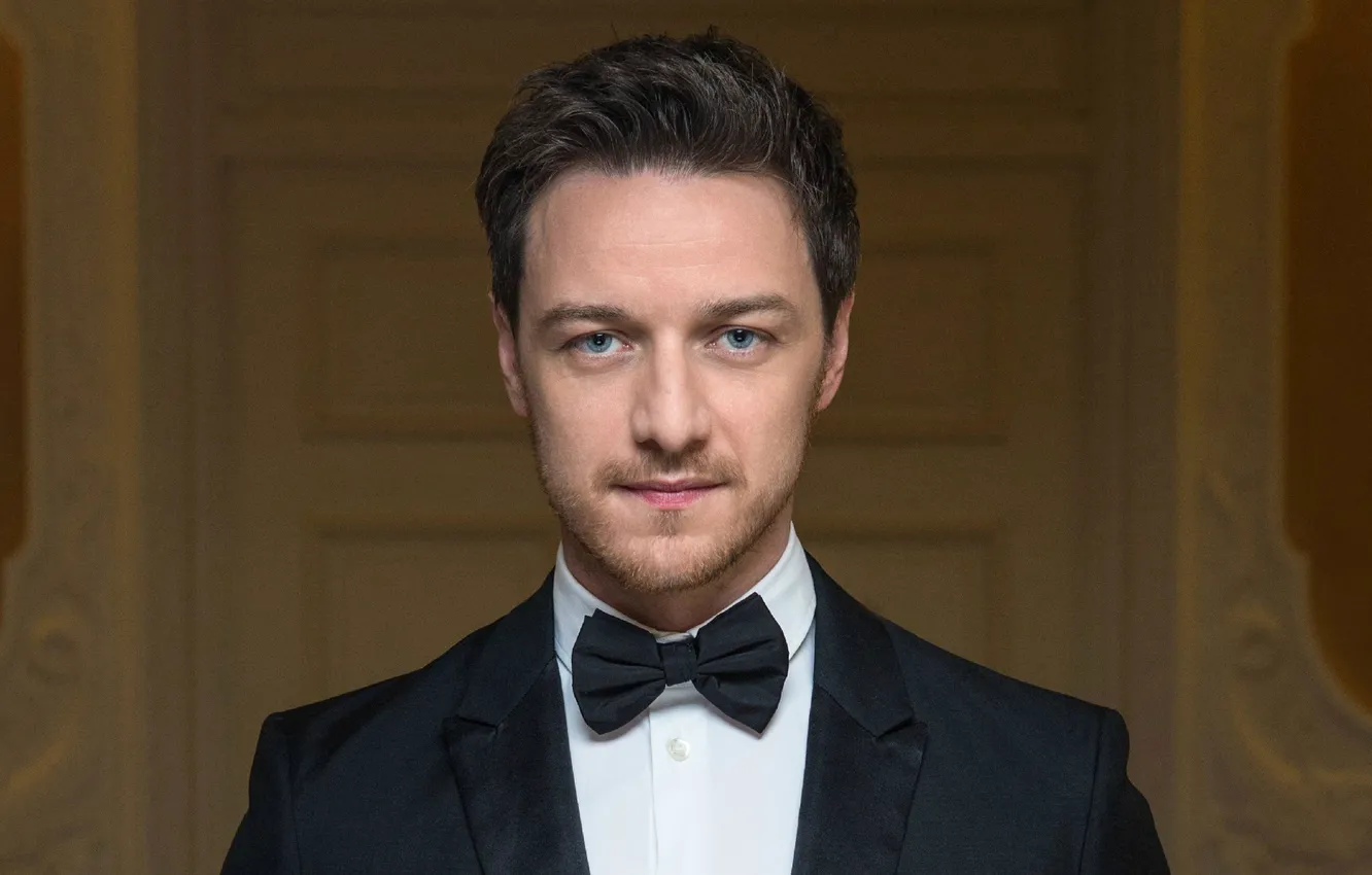 Фото обои взгляд, костюм, мужчина, James McAvoy