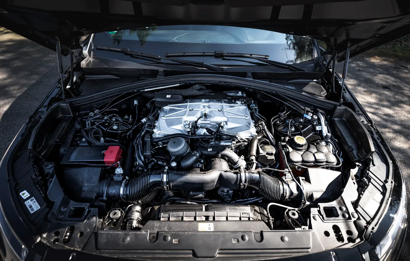 Фото обои двигатель, чёрный, Land Rover, Range Rover, SUV, Manhart, 2020, Velar