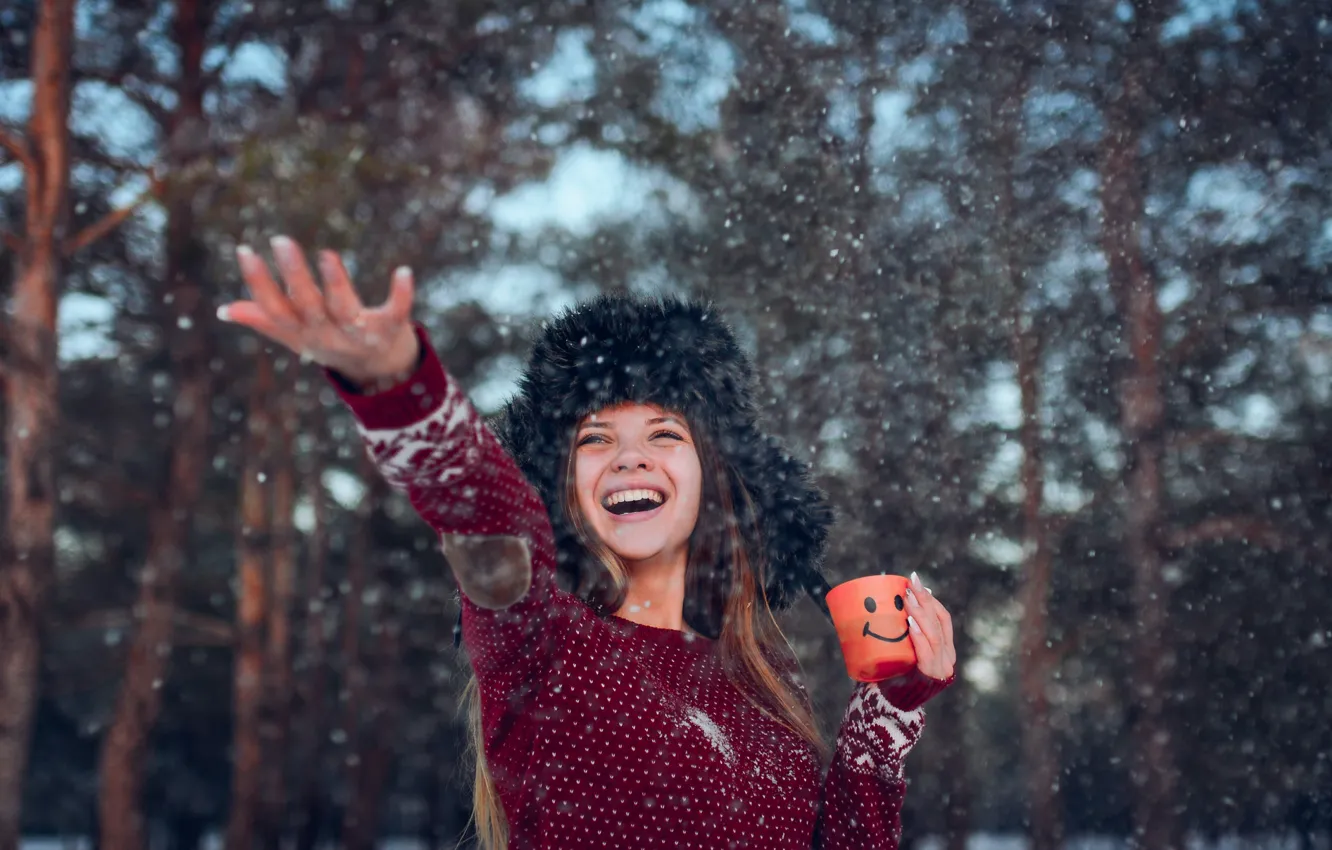 Фото обои зима, девушка, снег, радость, настроение