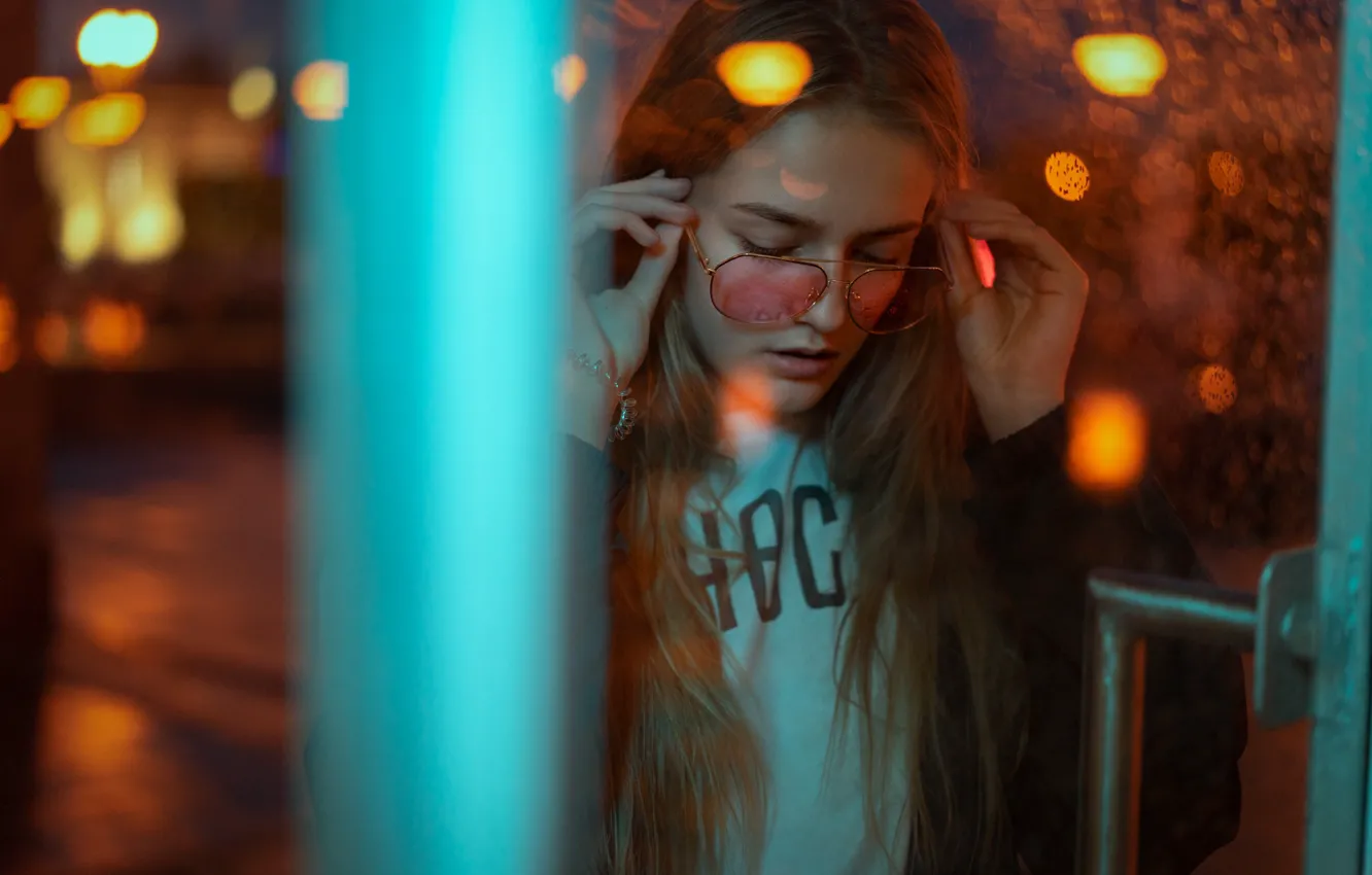 Фото обои night, model, glasses, Новожилов Сергей